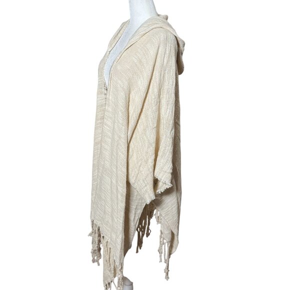 NEW Free People OS Hooded Fringe Poncho Ruana Raw Hem Boho Beige Wrap Cardigan - Picture 2 of 11